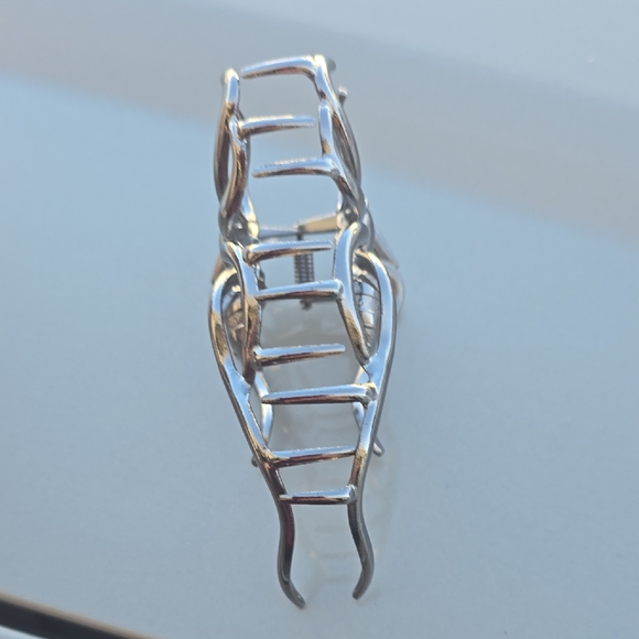 Silver Octopus Home Accent - Picture 2 of 4